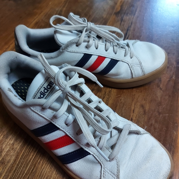 Mens Adidas sneakers - Picture 5 of 5